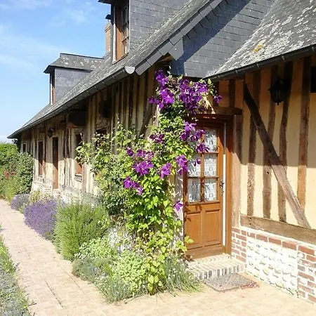 Colombages Et Verdure *